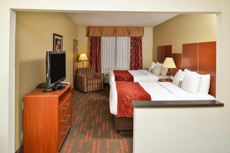 Holiday Inn Express & Suites - Santa Fe, An Ihg Hotel Экстерьер фото